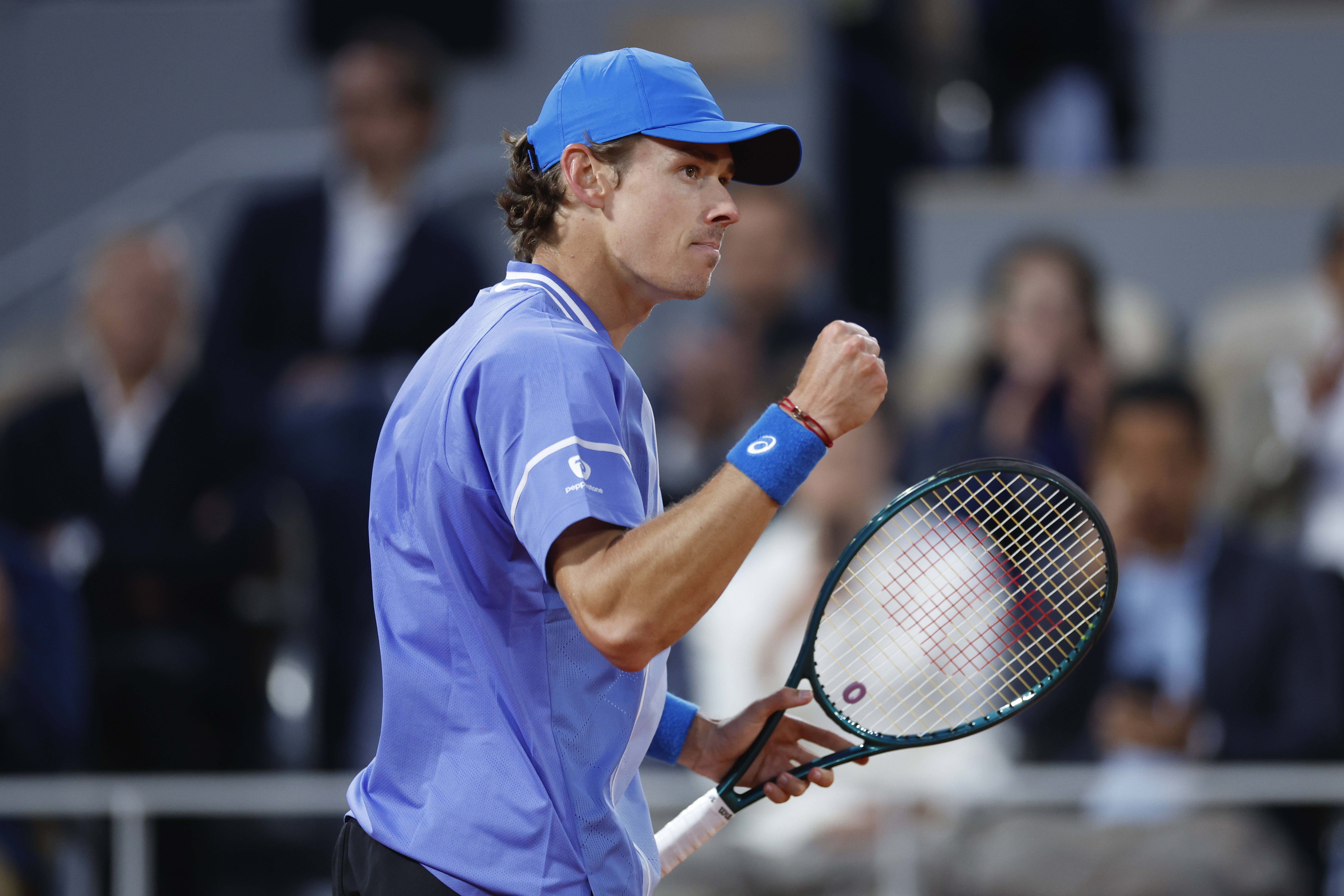 开云体育登录-关于法国网球队逆转美国网球队,兹维列夫完成帽子戏法的信息