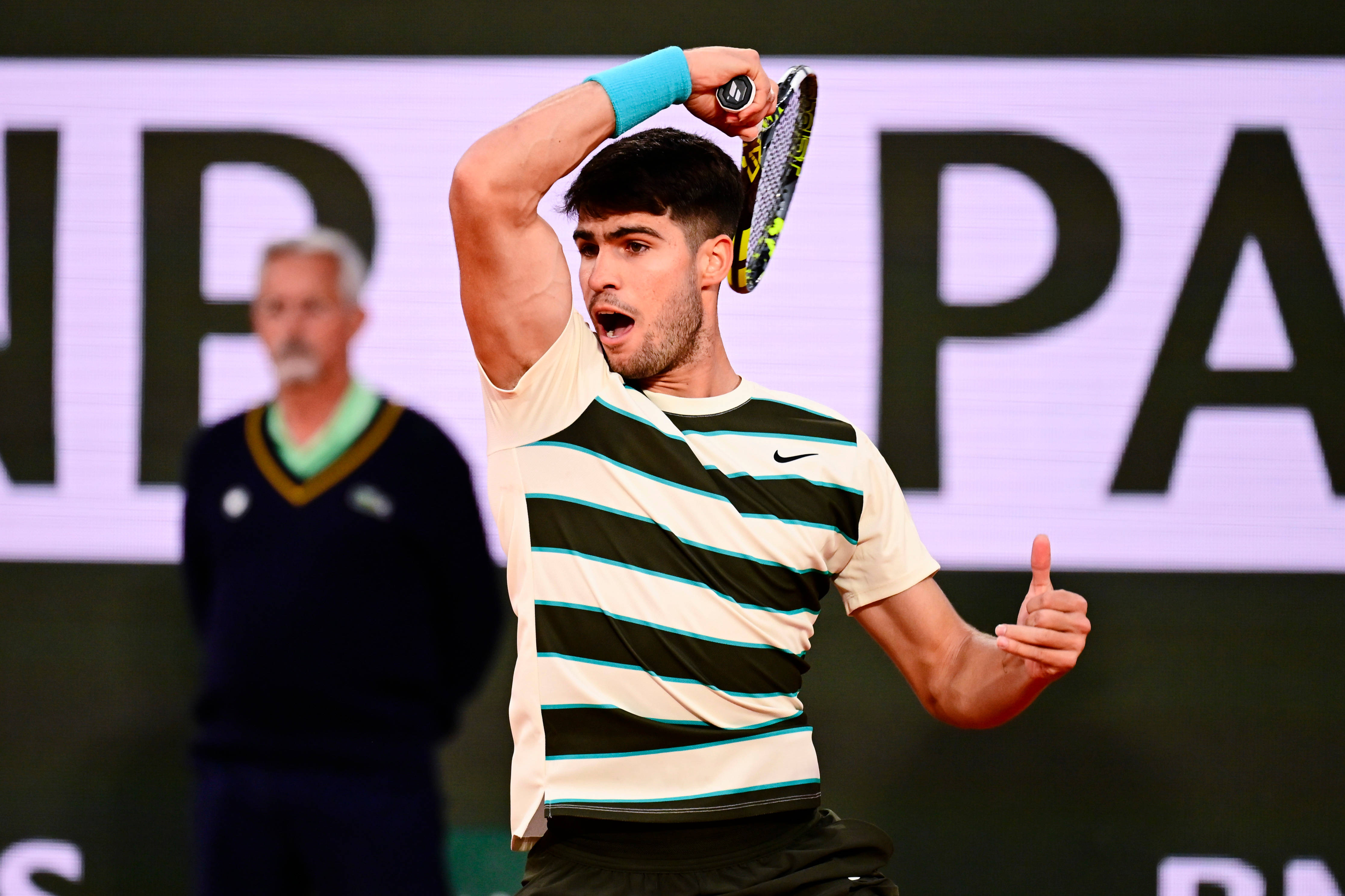 关于意大利网球队逆转英国网球队,阿尔卡拉斯完成帽子戏法的信息 关于意大利网球队逆转英国网球队,阿尔卡拉斯完成帽子戏法的信息