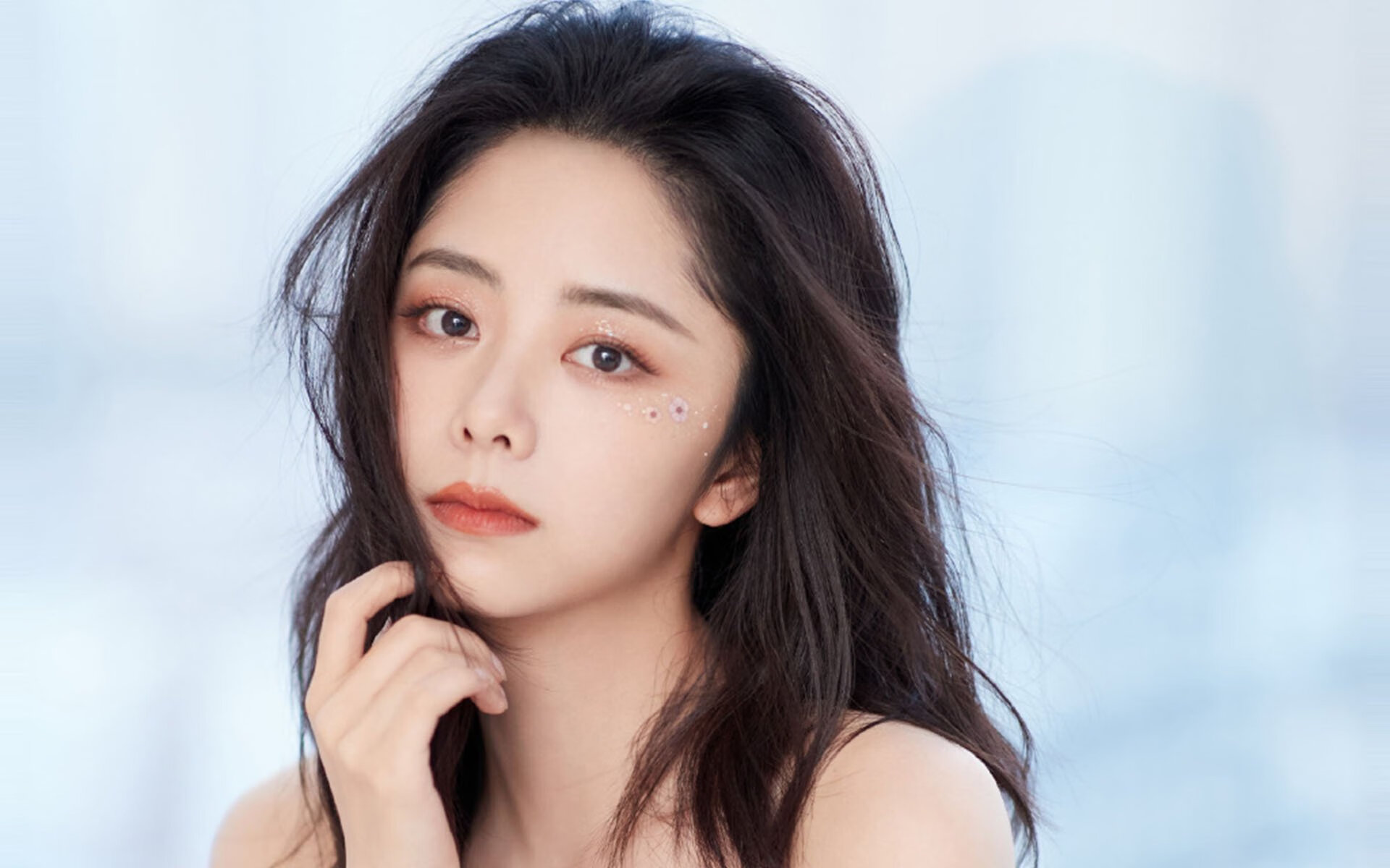 伊萨克导演南美风暴，友谊赛之夜，瑞典人让梅西沉默